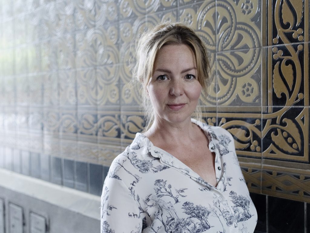 Schriftstellerin und Krimiautorin Simone Buchholz in Hamburg.