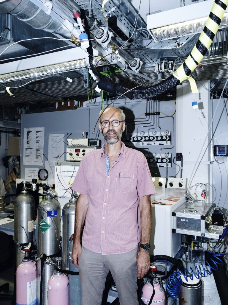 Christian Plaß-Dülmer, Leiter des Observatoriums des Deutschen Wetterdienstes am Hohenpeißenberg, fotografiert von Gerald von Foris