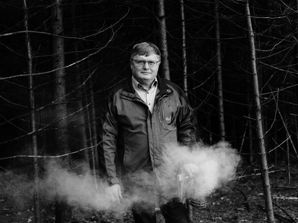 »Ich versuche vor allem auch Bienenbehandlung ohne Medikamente oder den Einsatz von Ameisensäure zu vermitteln. Gerade die jungen Imker mögen das.«
